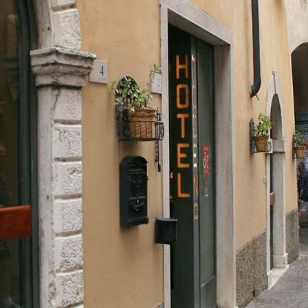 Hotel Modena Old Town Malcesine Dış mekan fotoğraf