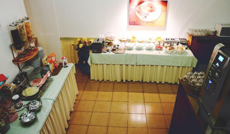 Hotel Modena Old Town Malcesine Dış mekan fotoğraf
