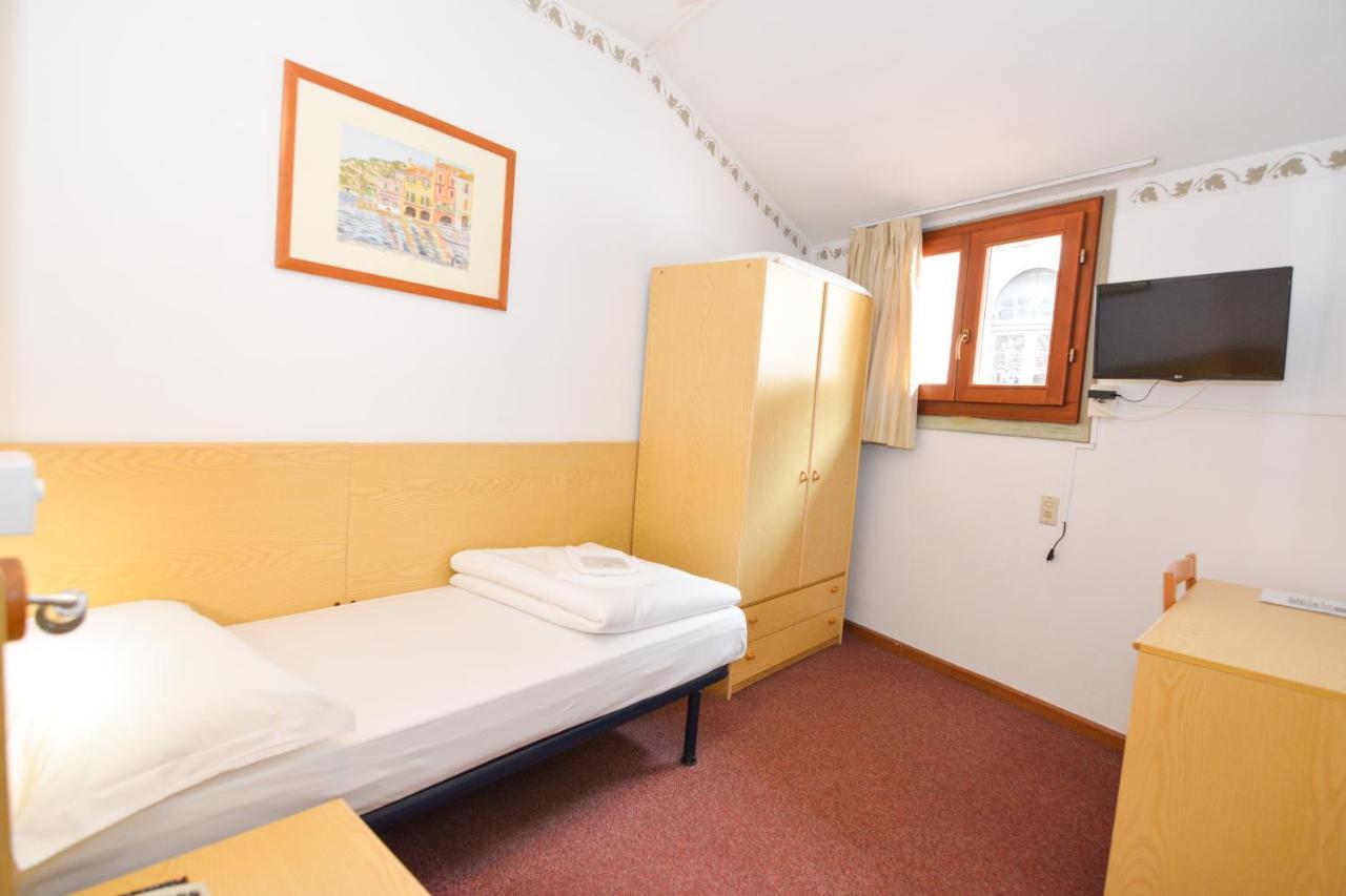 Hotel Modena Old Town Malcesine Dış mekan fotoğraf