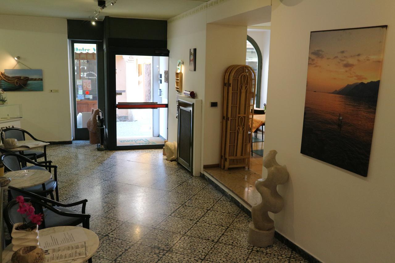 Hotel Modena Old Town Malcesine Dış mekan fotoğraf