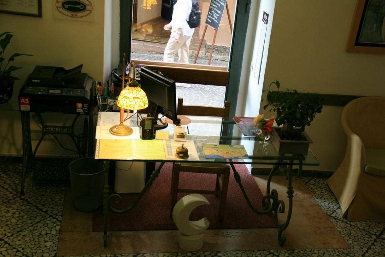 Hotel Modena Old Town Malcesine Dış mekan fotoğraf